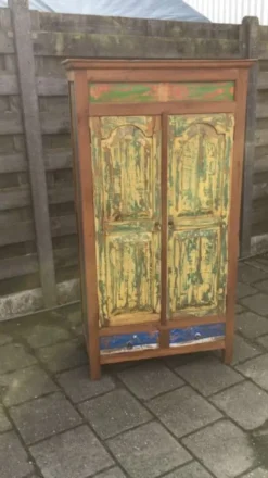 Botenhouten opbergkast