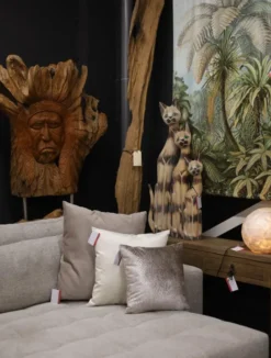 Indiaan uit wortel teak hout gesneden 210cm