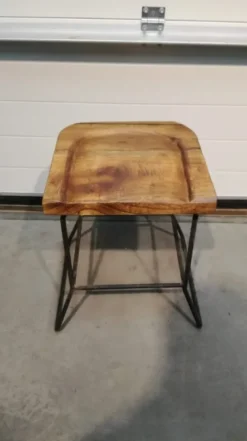 Krukje gemaakt van teakhout 35cm