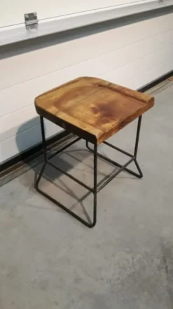 Krukje gemaakt van teakhout 35cm