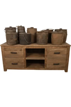 Oude houten pot met deksel en touw
