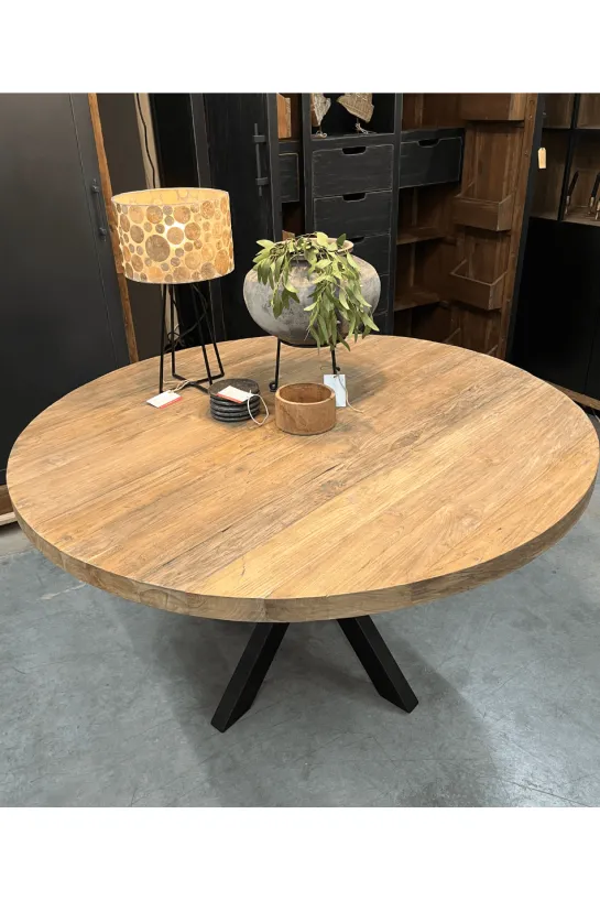 Ronde eettafel van gerecycled teak – Ø140 cm – metalen matrixpoot