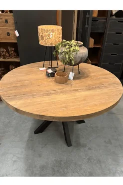 Ronde eettafel van gerecycled teak – Ø140 cm – metalen matrixpoot
