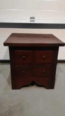Salontafel donker koloniaal kistje