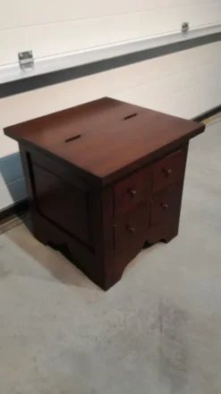 Salontafel donker koloniaal kistje