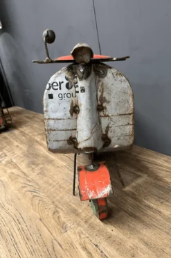 Vespa scooter decoratie