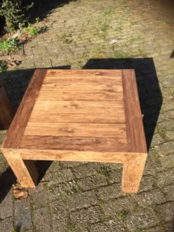 Vierkante grove teakhouten salontafel